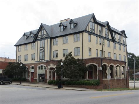 hotels in elberton ga